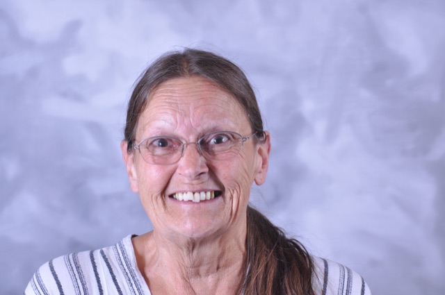 Linda S. before treatment
